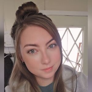 Meet your Posher, Melanie